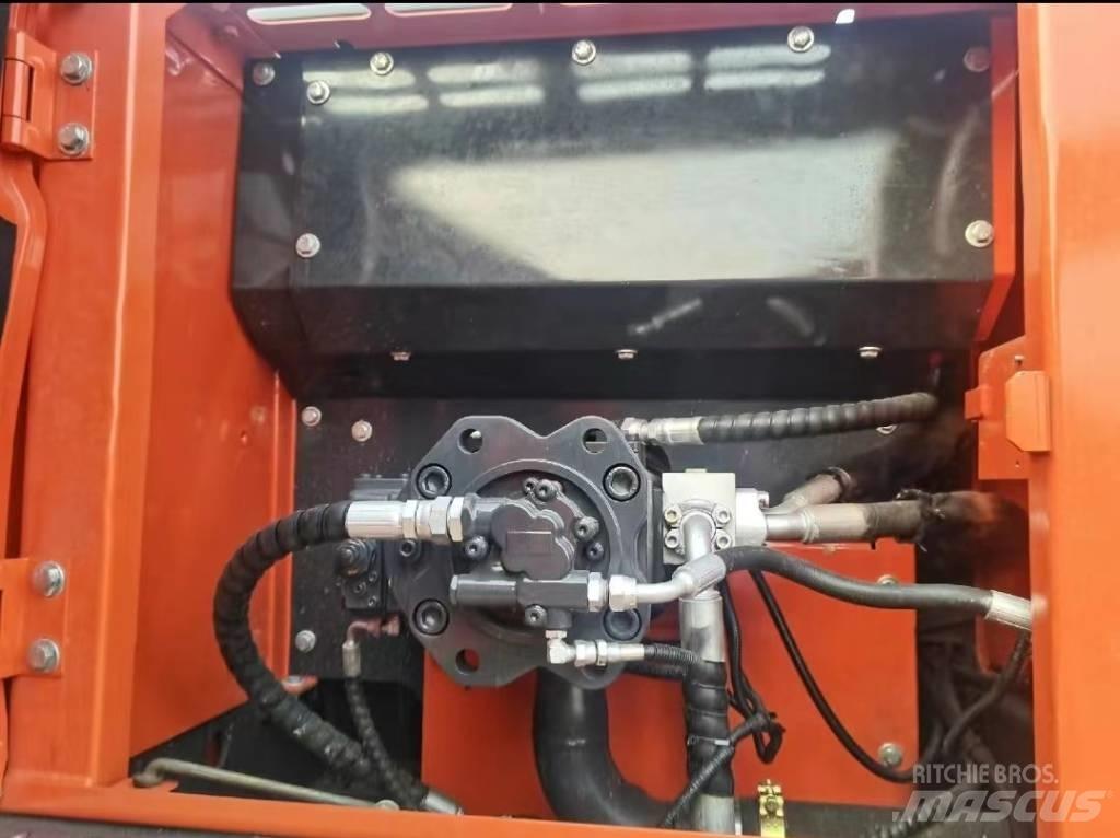 Doosan DX225 Escavadoras de rastos