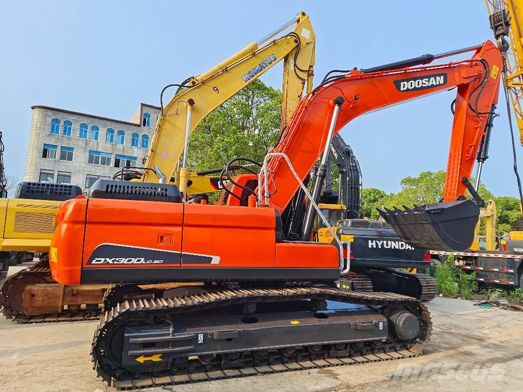 Doosan DX 300 LC Escavadoras de rastos