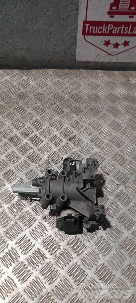 MAN TGA   81255016035 Cabines e interior