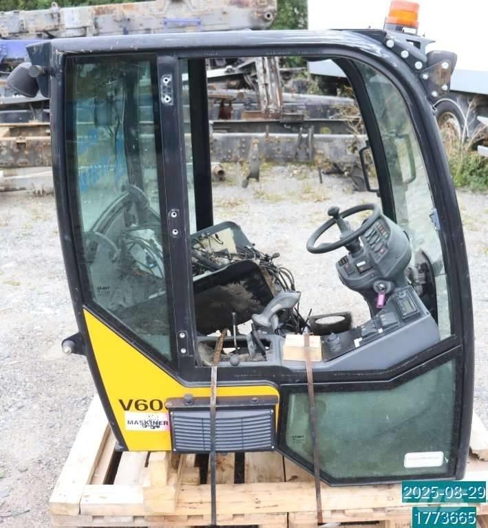 GiANT V 6004 T Mini carregadoras
