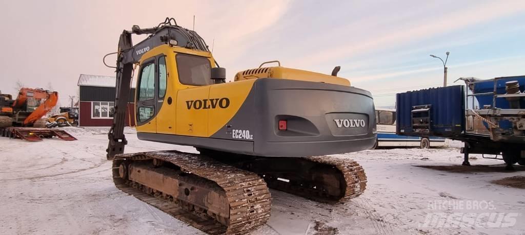 Volvo EC 240 C L Escavadoras de rastos