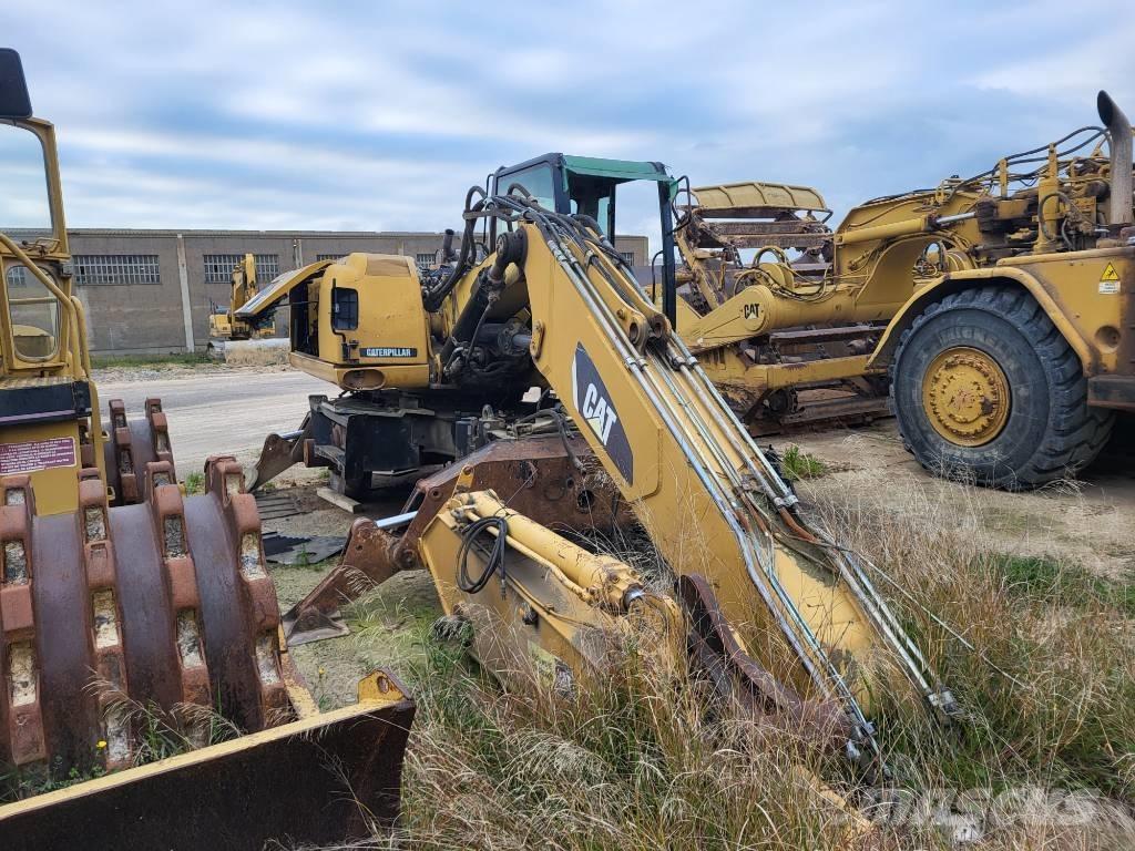 CAT M 318 D Escavadoras de rodas