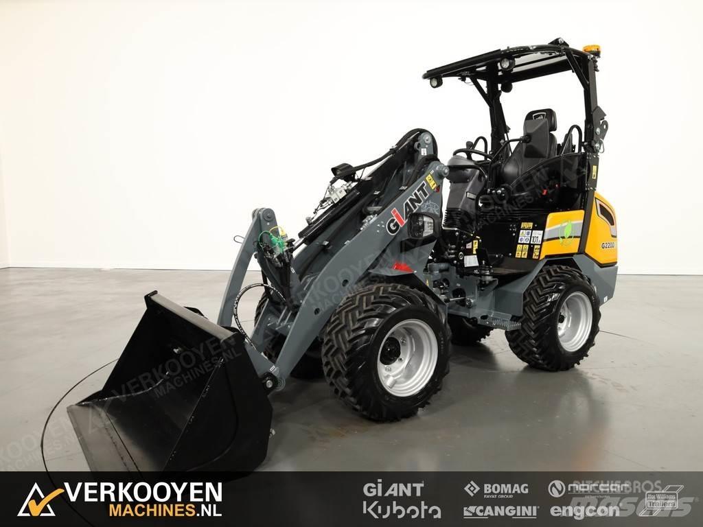 GiANT G2200E Pás carregadoras de rodas