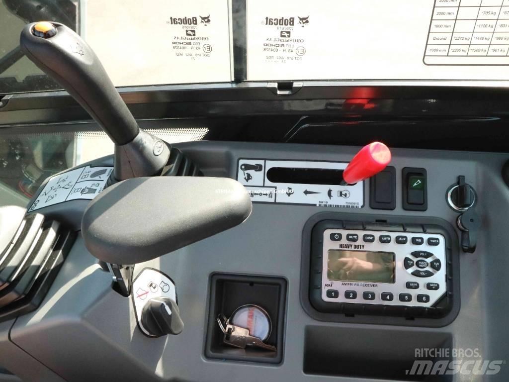 Bobcat E 35 z Mini Escavadoras <7t