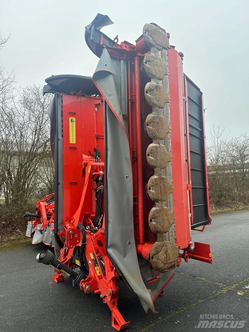 Kuhn FC 9330 D-RA Gadanheiras