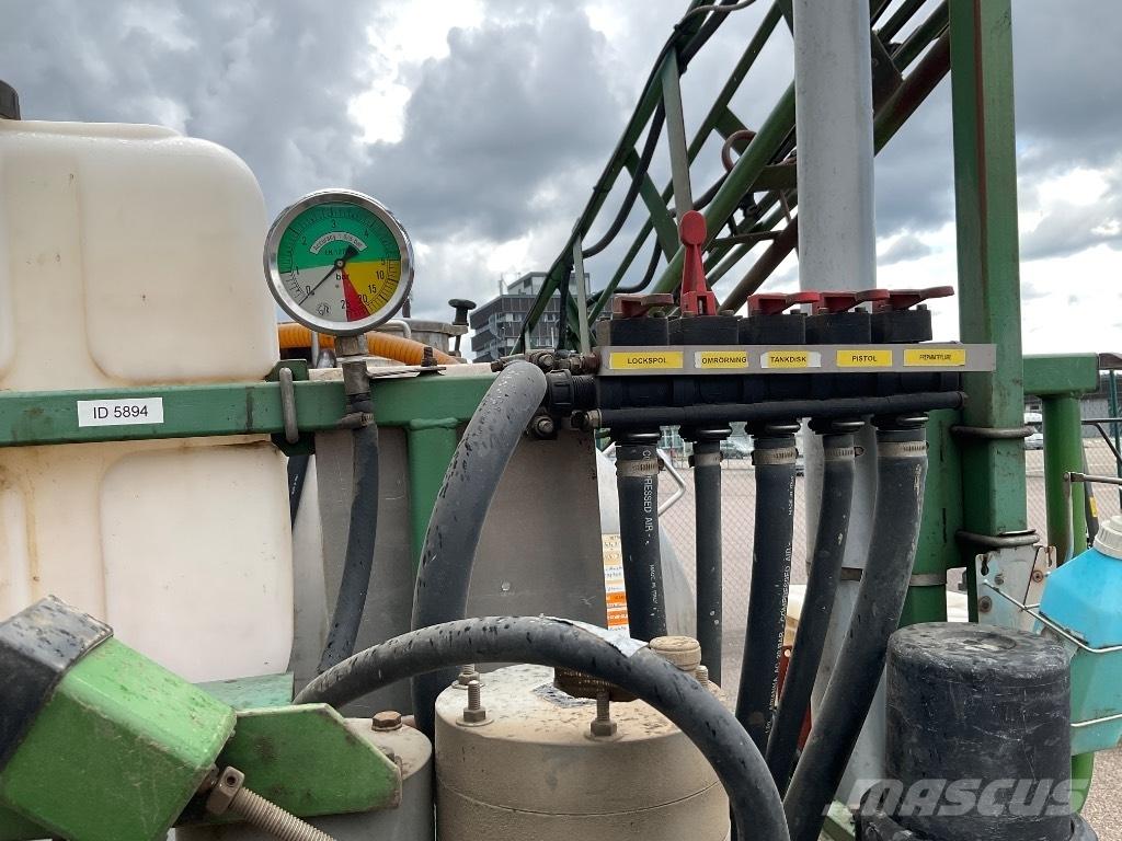 Moteska 2500 Pulverizadores rebocados