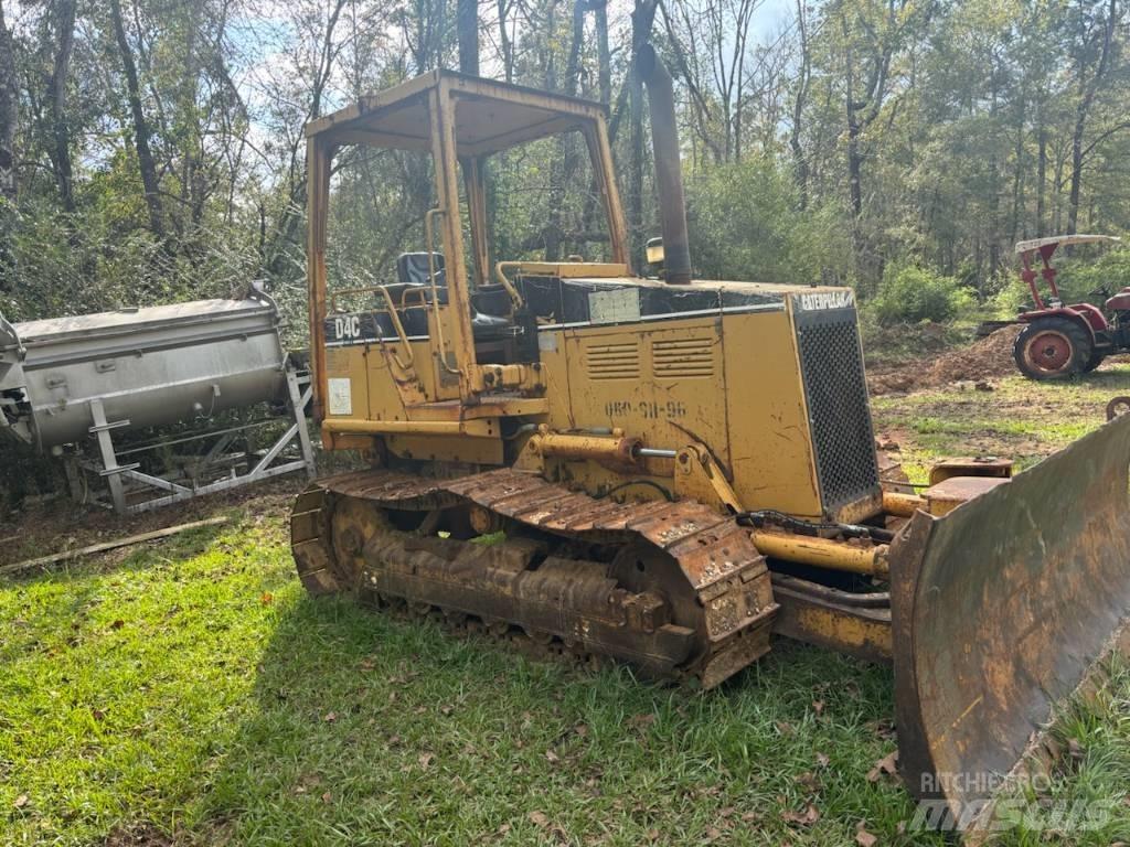CAT D 4 C Dozers - Tratores rastos