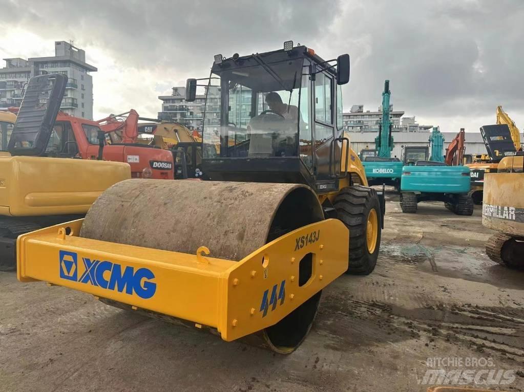 XCMG XS 143 J Cilindros Compactadores monocilíndricos