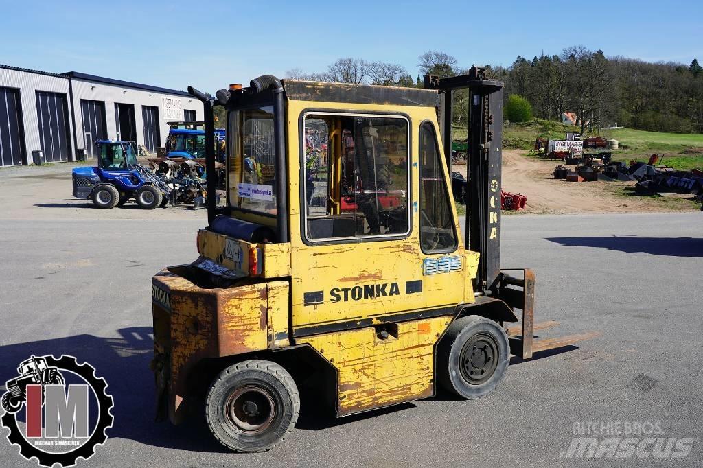 Stocka 2050 - Truck Empilhadores Diesel