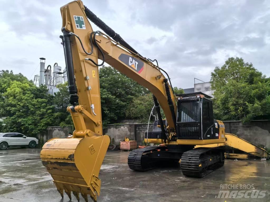 CAT 320D2 Escavadoras Midi 7t - 12t