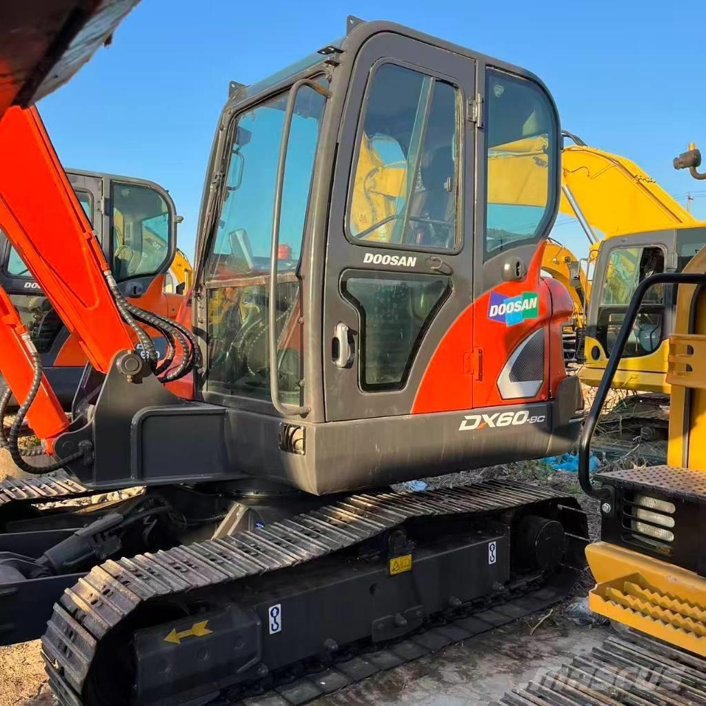 Doosan DX 60 Mini Escavadoras <7t