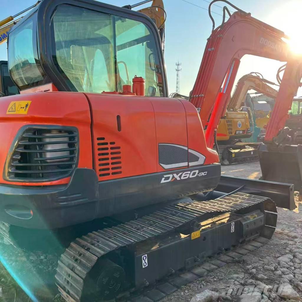 Doosan DX 60 Mini Escavadoras <7t