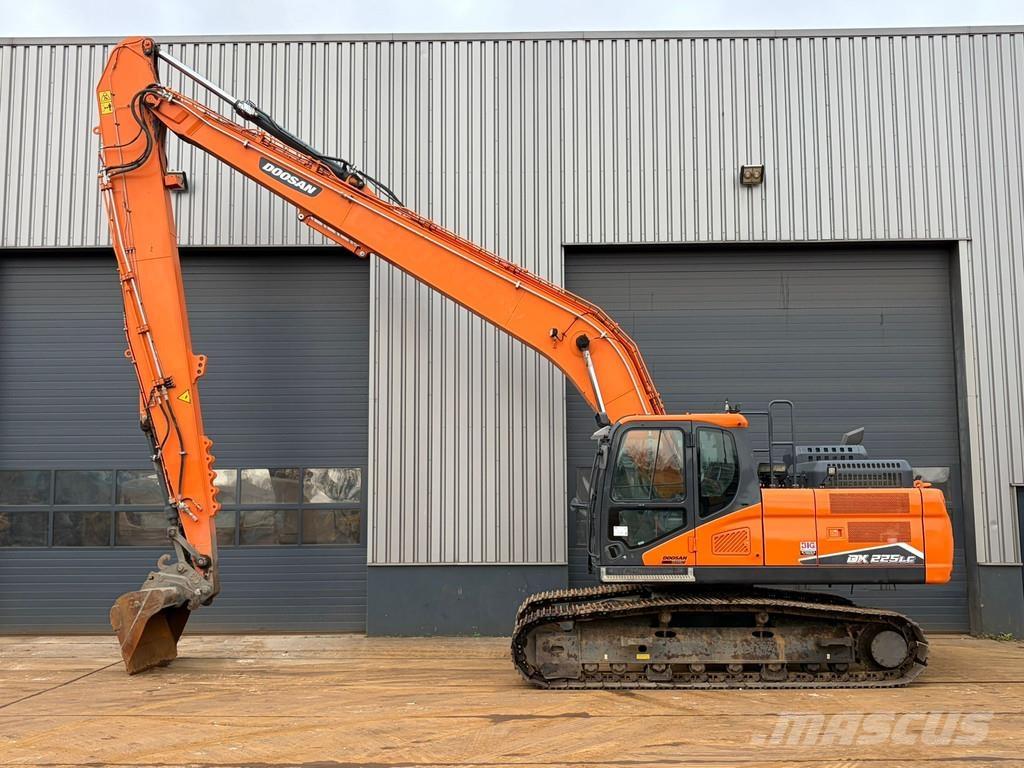 Doosan DX225LC-7 Escavadoras de rastos