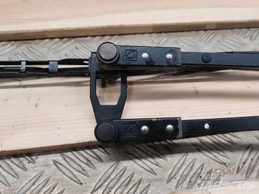 Manitou MLT .... wiper Cabines e interior máquinas construção
