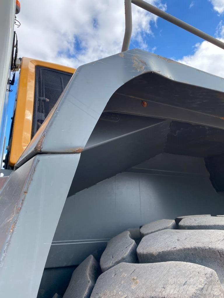 Liebherr L 586 Pás carregadoras de rodas