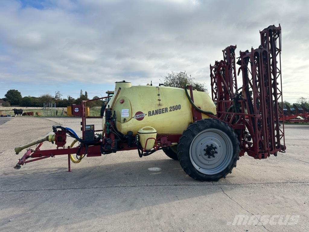 Hardi Ranger 2500 Pulverizadores rebocados