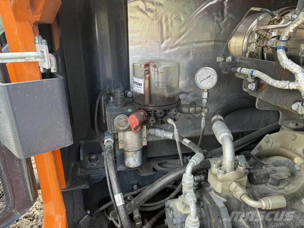 Develon DX 85 R-7 Escavadoras Midi 7t - 12t