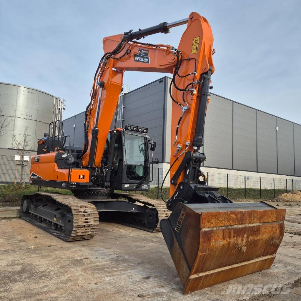 Doosan DX235LC-7 Escavadoras de rastos