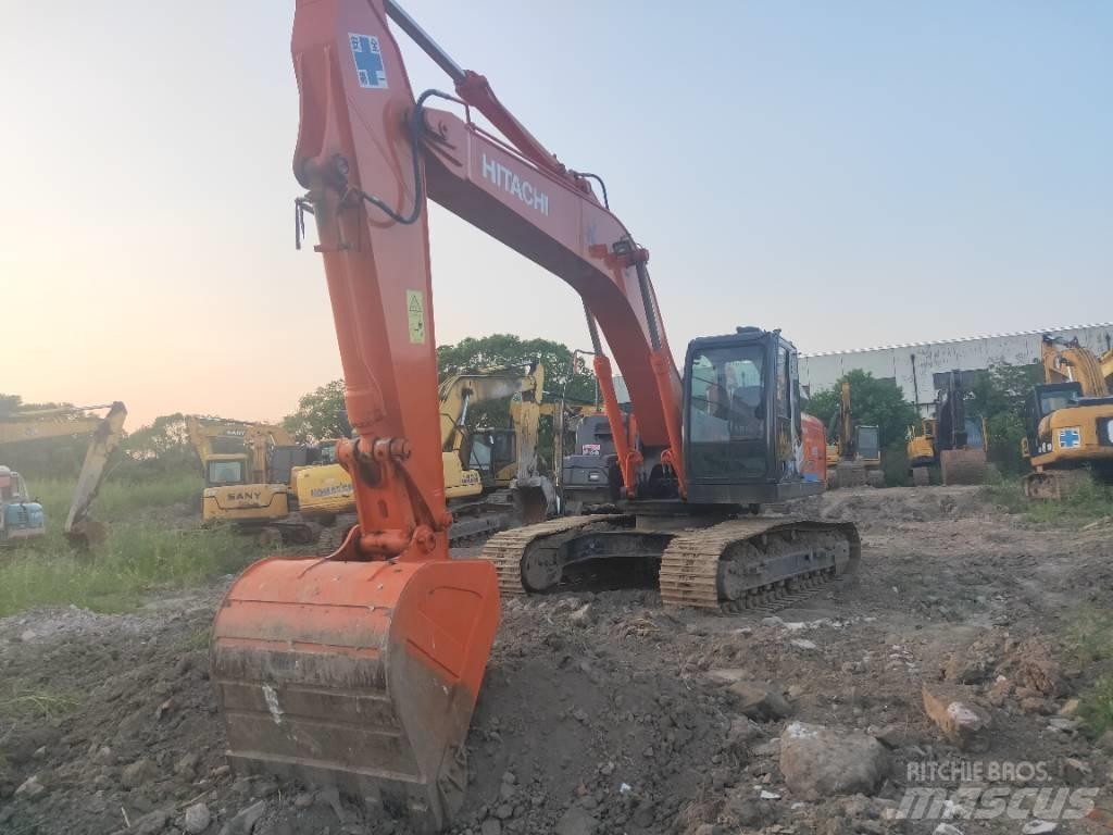 Hitachi ZX 210 Escavadoras de rastos