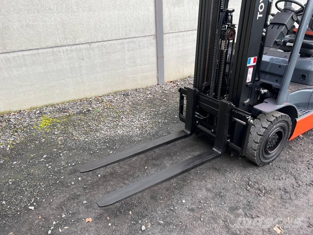 Toyota 02-8 FGF 15 Empilhadores a gás