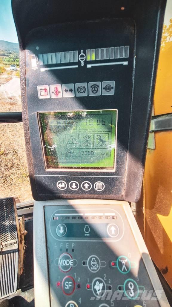 Liebherr R934C HDC Escavadoras de rastos