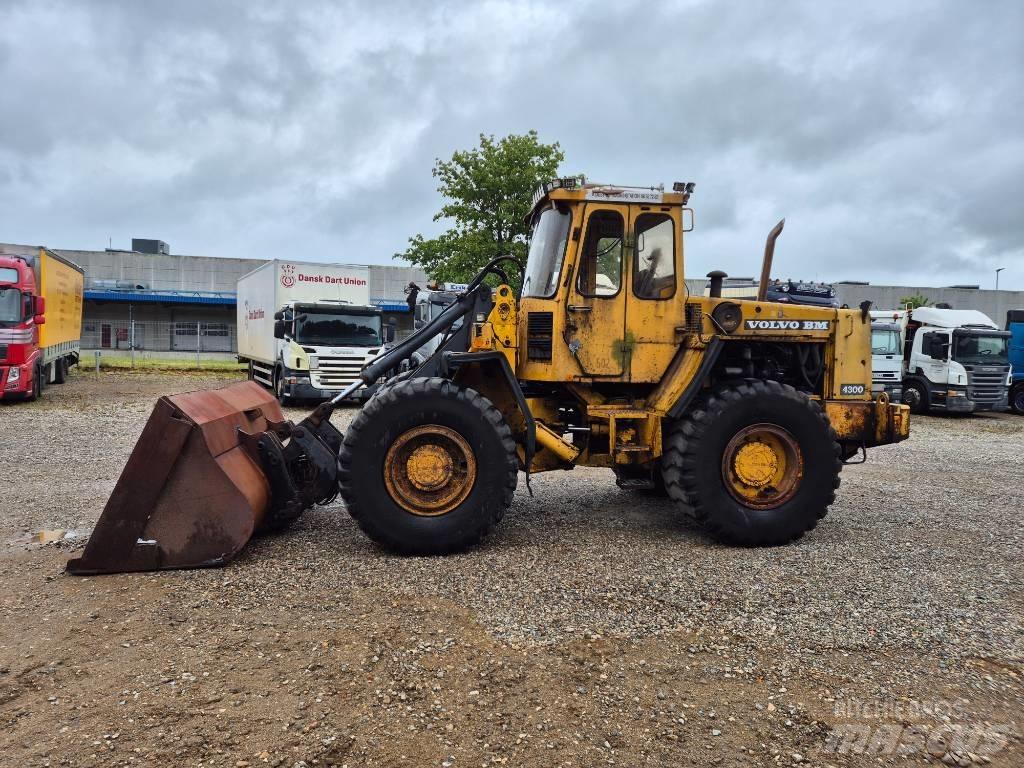 Volvo BM 4300 Pás carregadoras de rodas