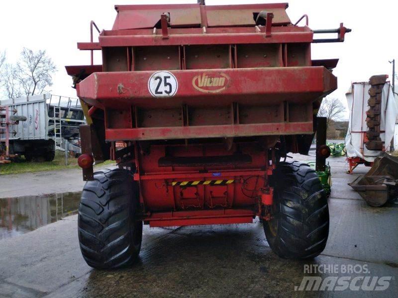 Vicon HP 1600 Enfardadeira de fardos quadrados