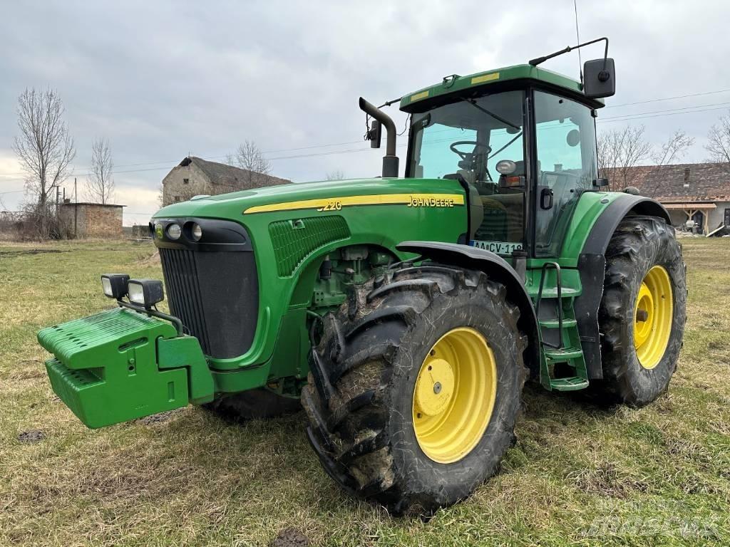 John Deere 8220 Tratores Agrícolas usados