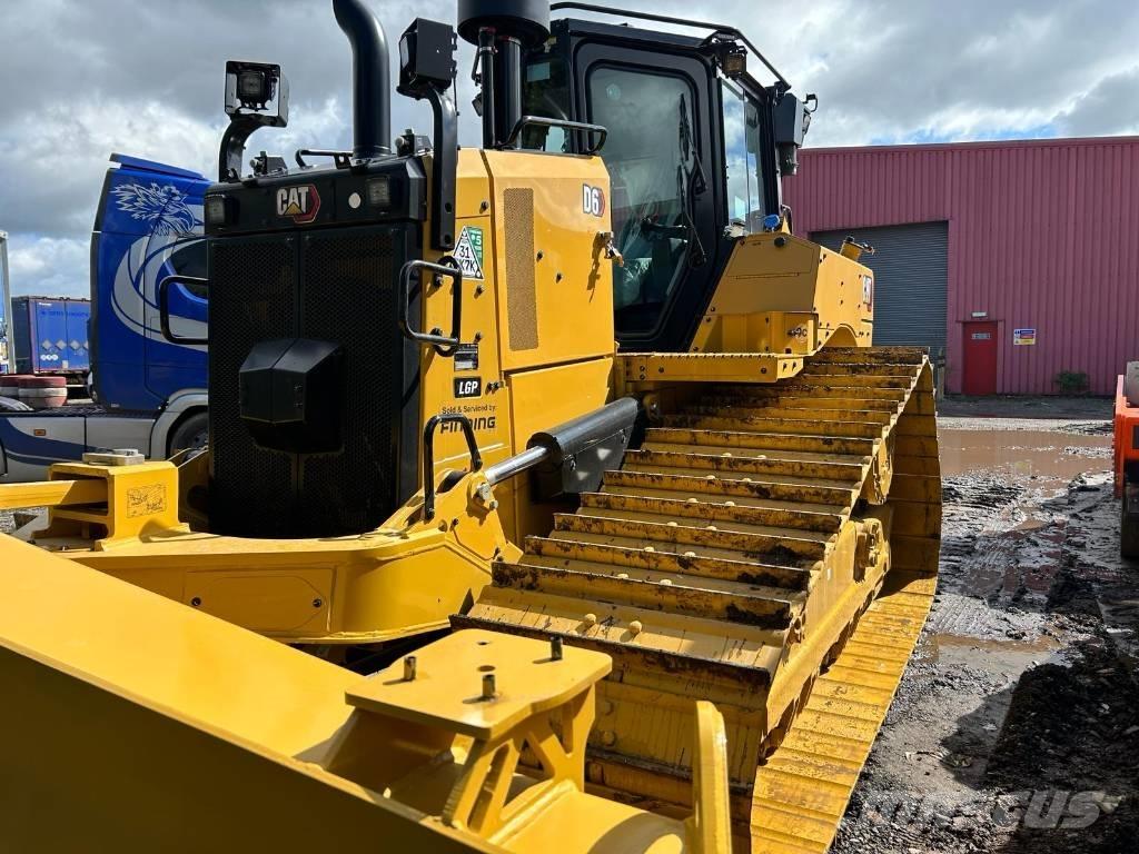 CAT D 6 LGP Dozers - Tratores rastos