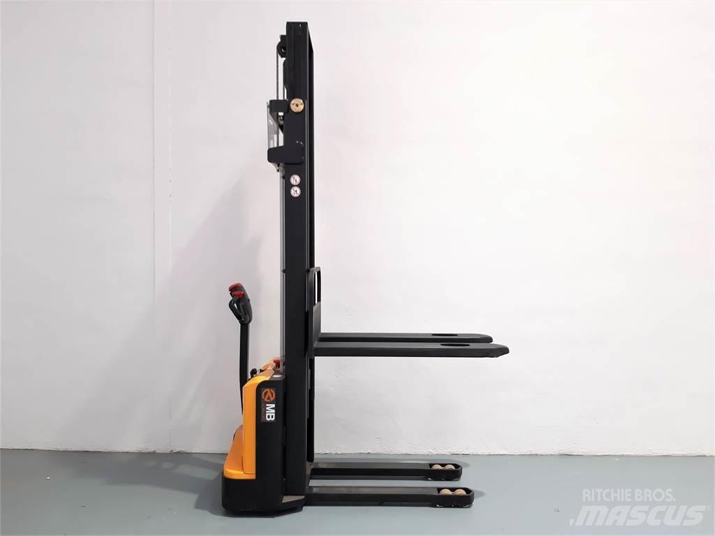  ES12 12ES 2S360 Empilhador para operador externo