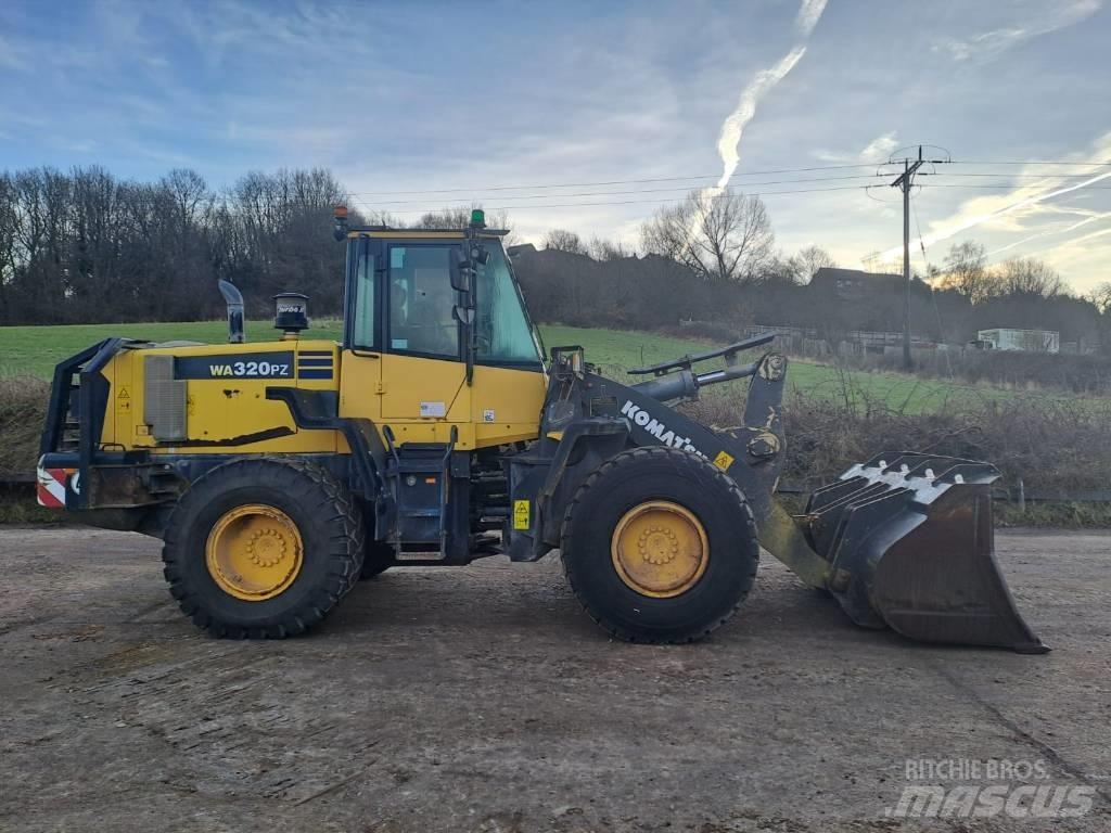 Komatsu WA 320 PZ-6 Pás carregadoras de rodas