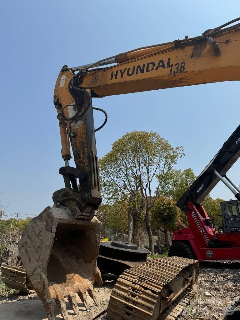 Hyundai R 150 W-9 Escavadoras de rodas
