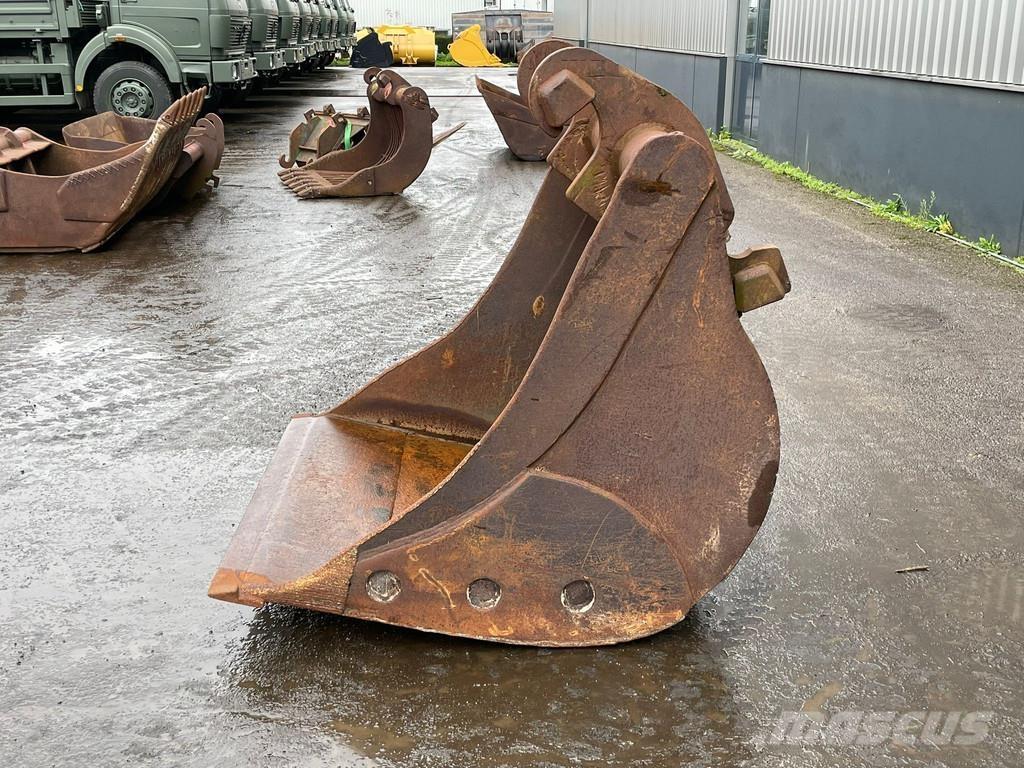 CAT Digging bucket Baldes