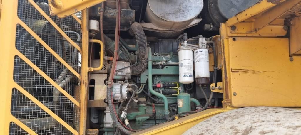 Volvo L 220 E Pás carregadoras de rodas