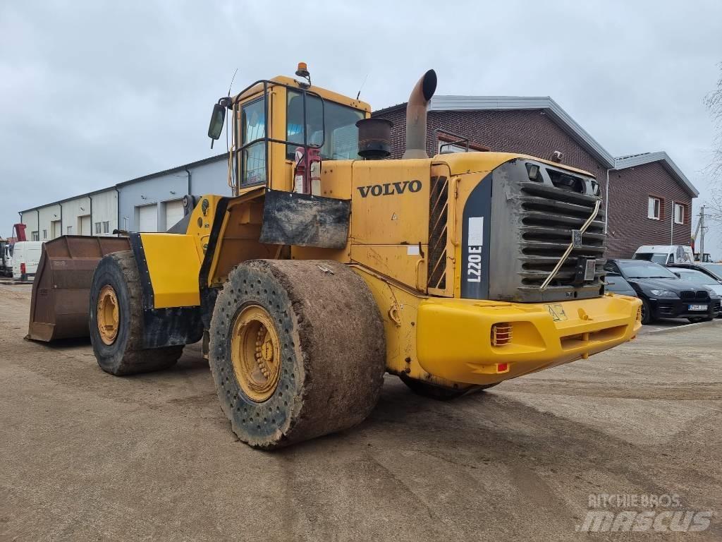Volvo L 220 E Pás carregadoras de rodas
