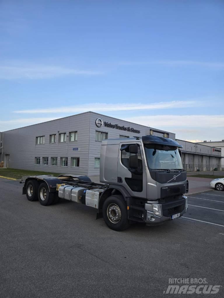 Volvo FE 320 Camiões de chassis e cabine