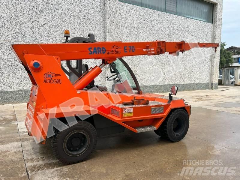  Sard E70 Outras gruas