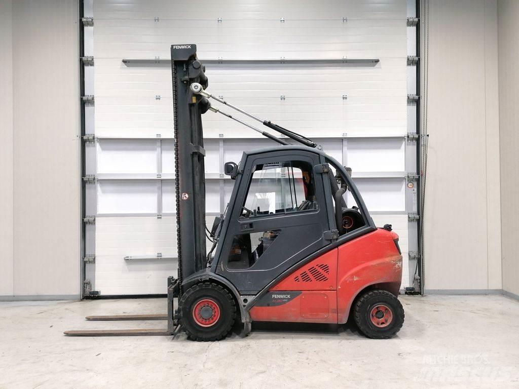 Linde H30T-02 Empilhadores a gás