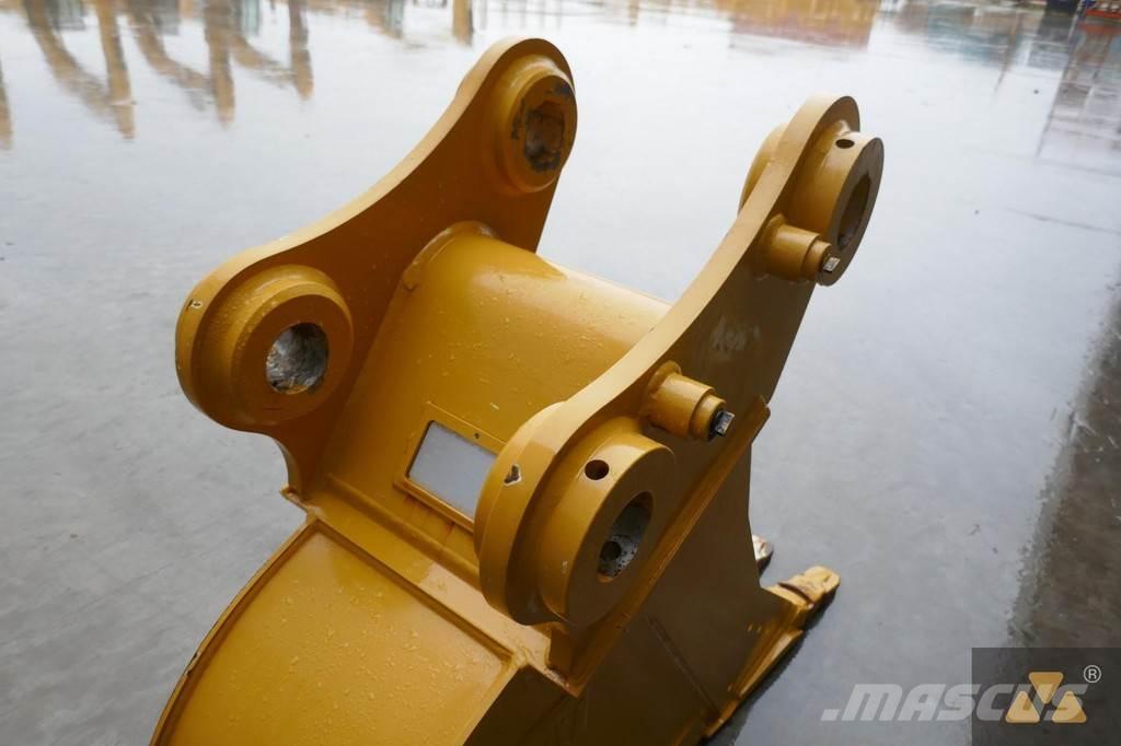 CAT 320 Bucket Baldes
