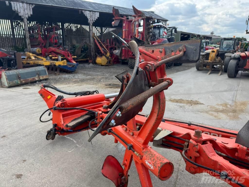 Kuhn VT 1180 M6H Charruas reversíveis