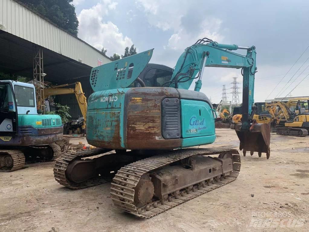 Kobelco SK 135 Escavadoras de rastos