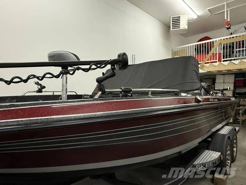  Skeeter WX2200 Batelões / barcaças e pontões