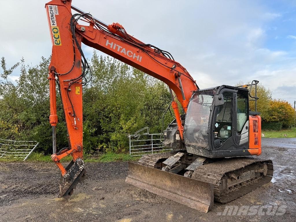 Hitachi ZX 135 US-6 Escavadoras de rastos