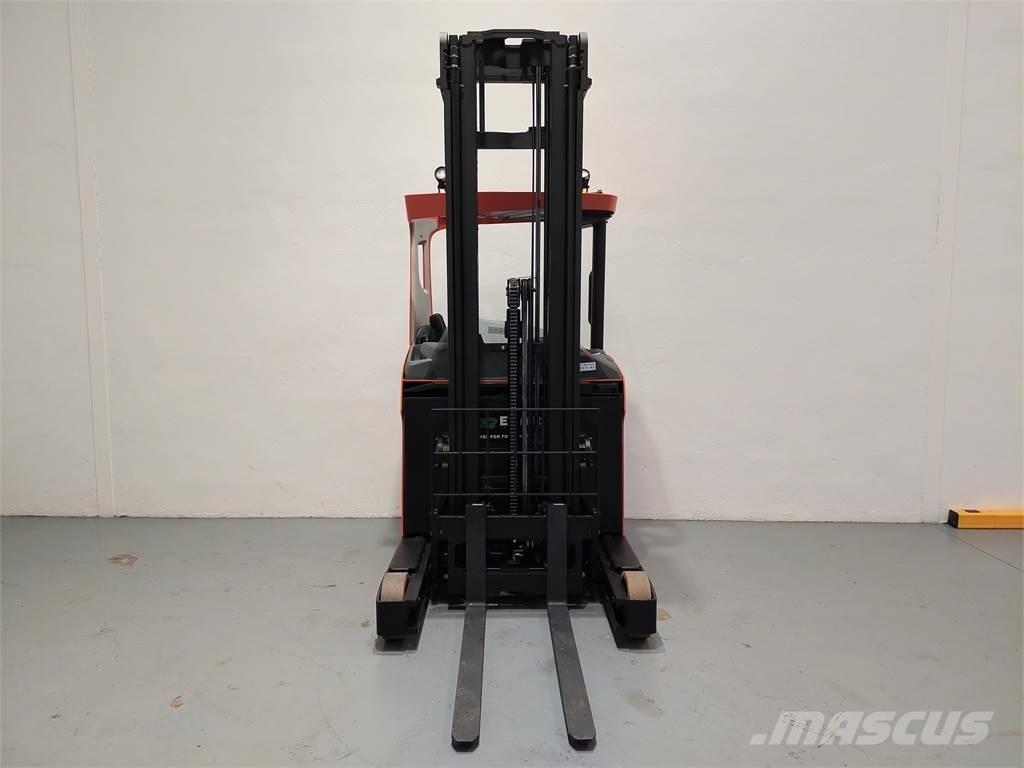 BT RRE 140 HC Empilhadores Elevadores