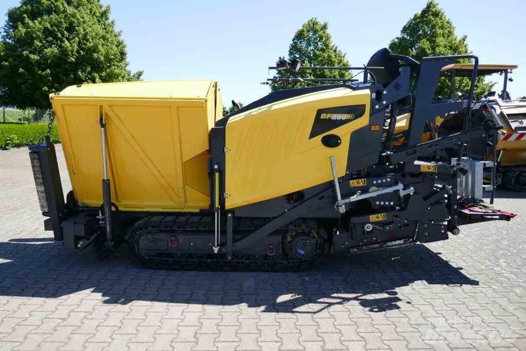 Bomag BF 200 C-2 Máquinas de asfaltar pequenas