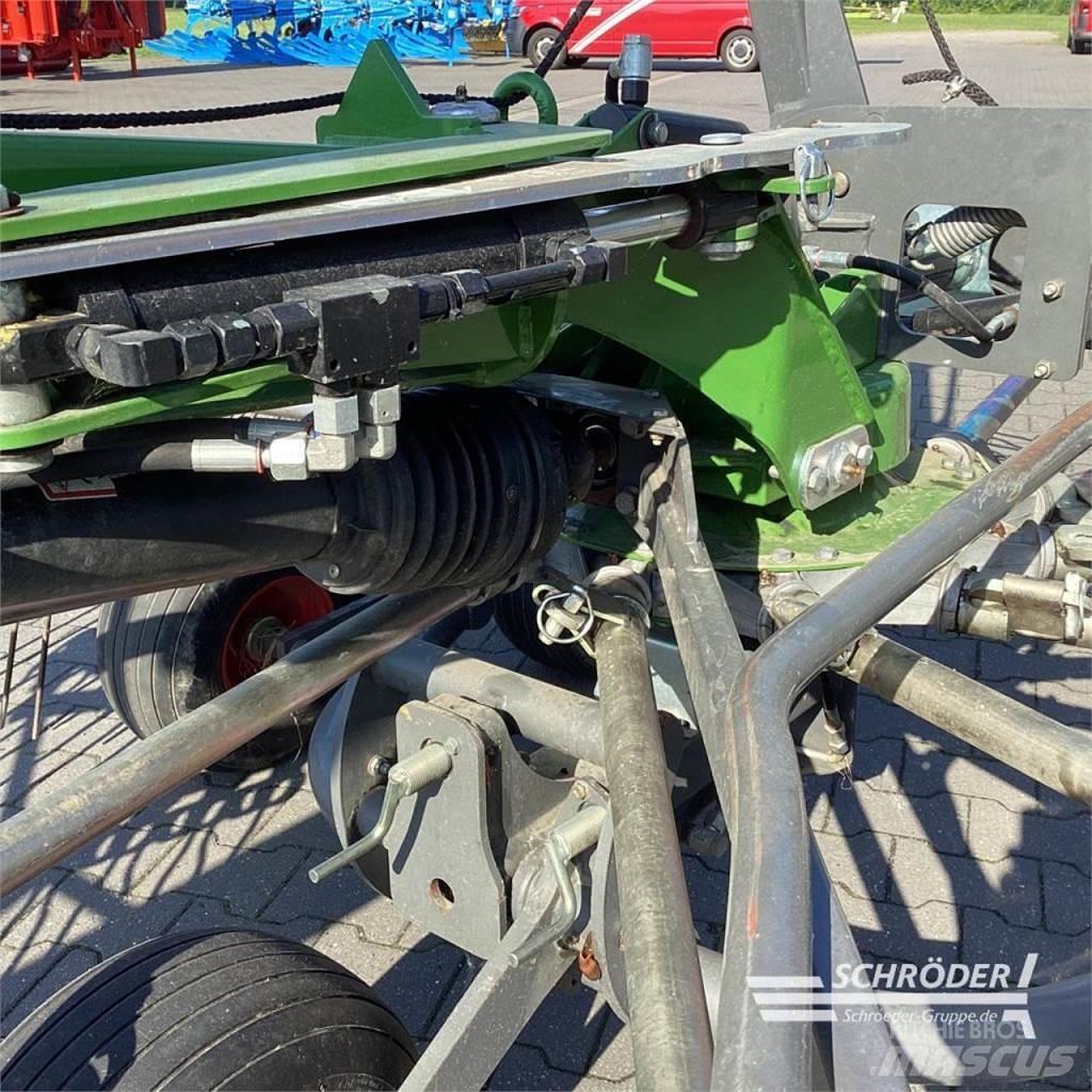 Fendt FORMER 1502 Gadanheiras-fileiras