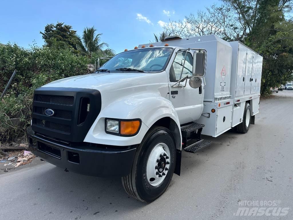 Ford F 750 XLT Camiões-cisterna