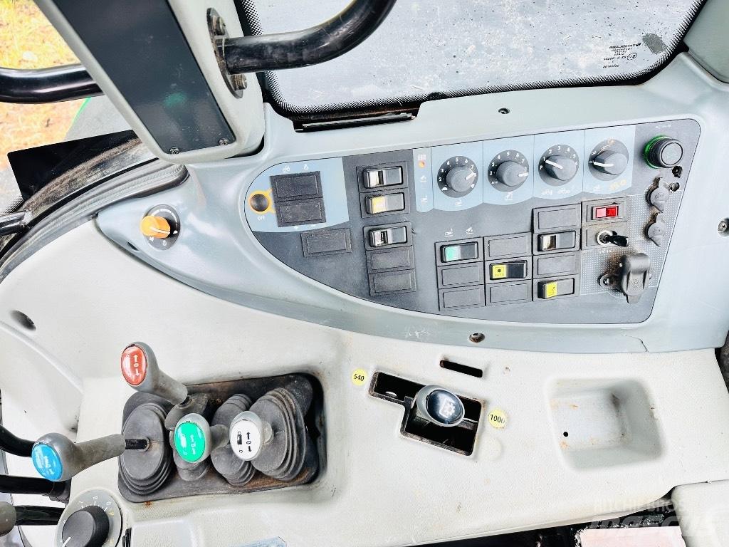 Valtra T 131 Tratores Agrícolas usados