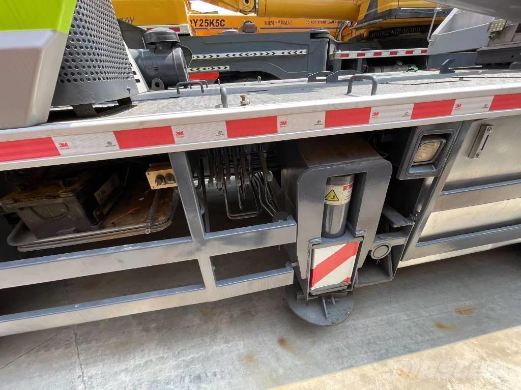 Zoomlion ZTC251V Guinchos, elevadores e elevações de materiais

