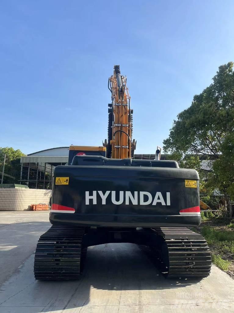 Hyundai R220-9S Escavadoras de rodas